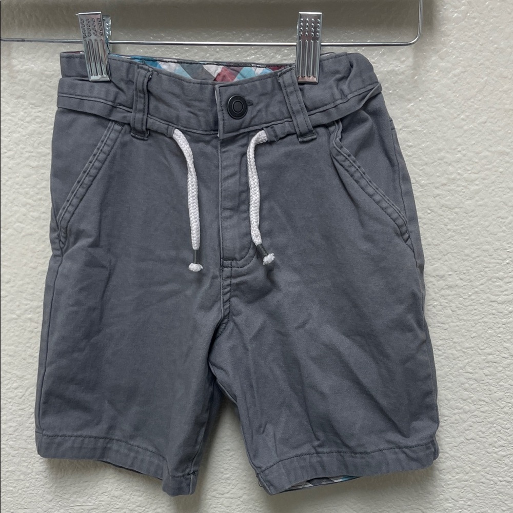 365 Kids by Garanimals Gray Kids Bermuda Shorts Size 5